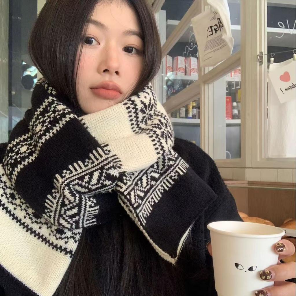 Red High-end Scarf Women's Winter 1116 New Korean Version Versatile Scarf Neck Protection Shawl Dual-purpose Warm and Cold Protection