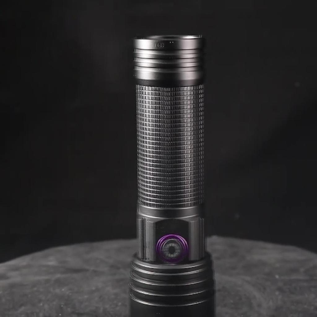 Rechargeable Blood Tracking Light For Night Hunting 2000 Lumens Blood Tracking Flashlight Gifts