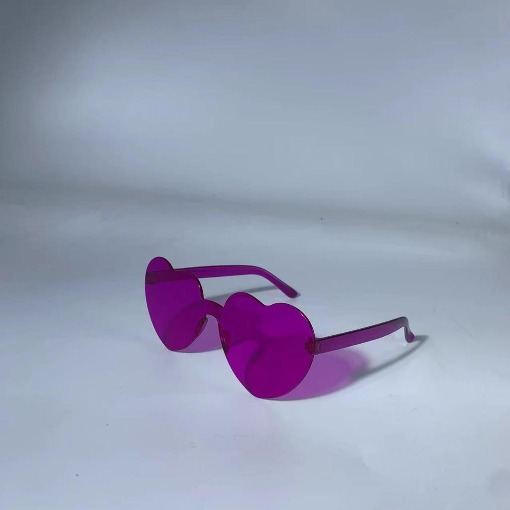Transparent Heart-Shaped Jelly Sunglasses for Men & Women - European & American One-Piece Design