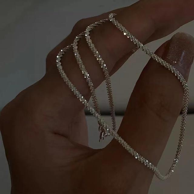 New Arrival Trendy Stylish Trend Unique Fine Temperature Color Changing Butterfly Necklaces Women Jewelry Gathering Gathering Present GiftFashion