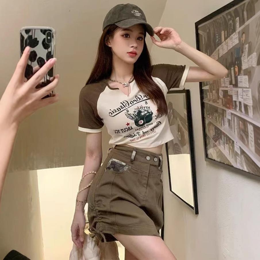 Korean version of the new color-inserted printed short-sleeved T-shirt women's summer V-neck slim-fitting and thin bottoming top women's tide wholesal