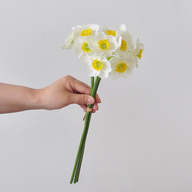 White Artificial Daffodil Flower Bouquet Fabric Flowers for Home Wedding Decor Bridal Bouquets Table Arrangement