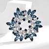 Retro Flower Cluster Brooch, High-end Women's Exquisite Blue Crystal Corsage, with A Niche Design Sense