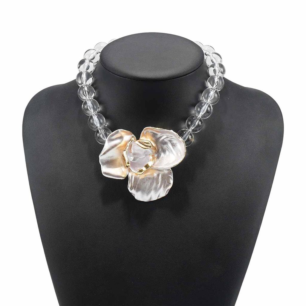 N11111 hot-selling creative transparent beaded electroplated flower necklace, personalized fashion solid color spray paint neck chain