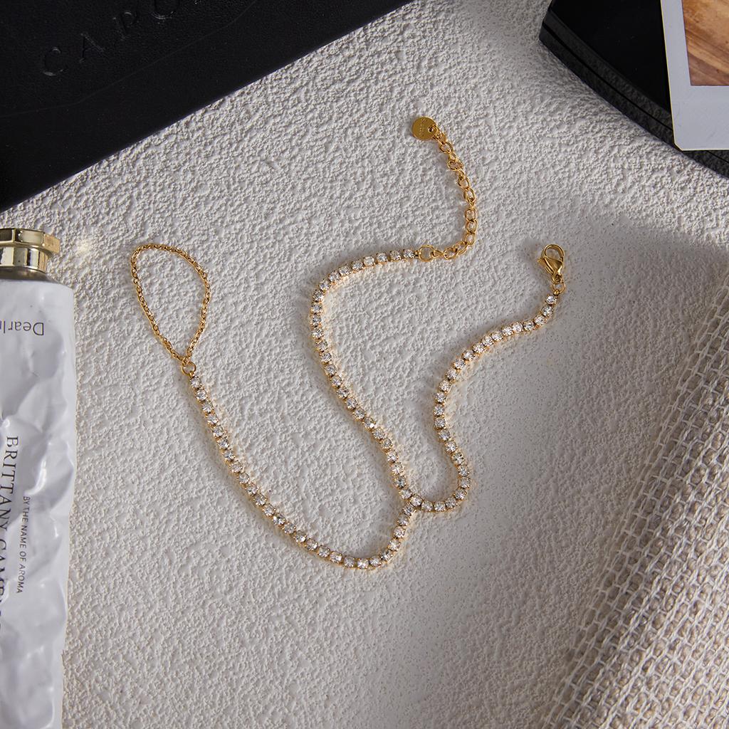 Youthway Luxury White Zirconia Linked Bracelet Stainless Steel  Gold Color Women'S Bracelet Suitable For Wearing To Banquets