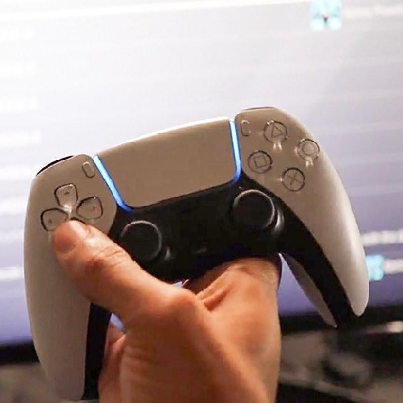 Leichter PS5-Handheld-Controller, entwickelt für optimale Leistung auf PS4-, PC- und Android-Geräten