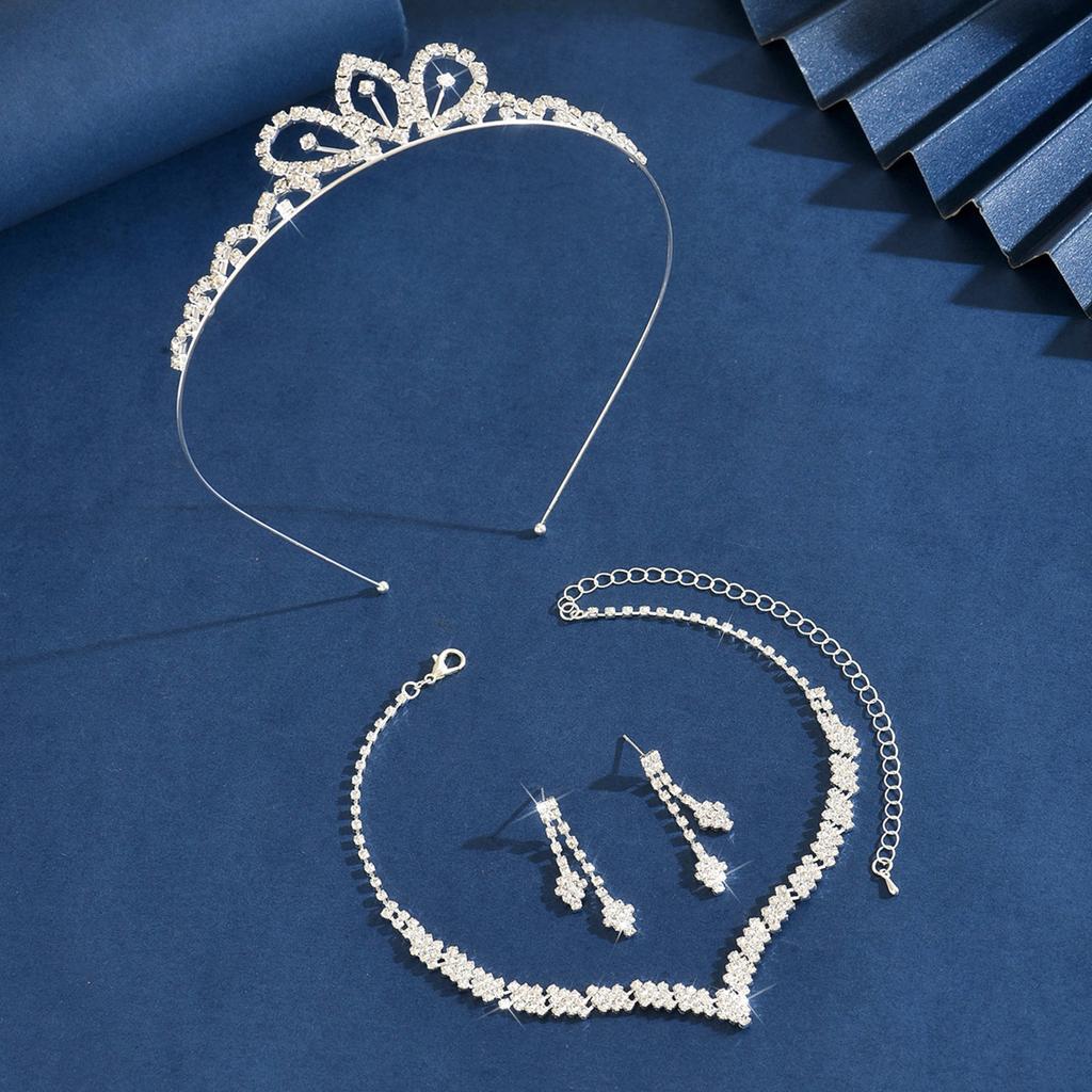 Ladies' Fashion Simple Design Geometric Diamond Elegant Crown Necklace Earrings Jewelry Set