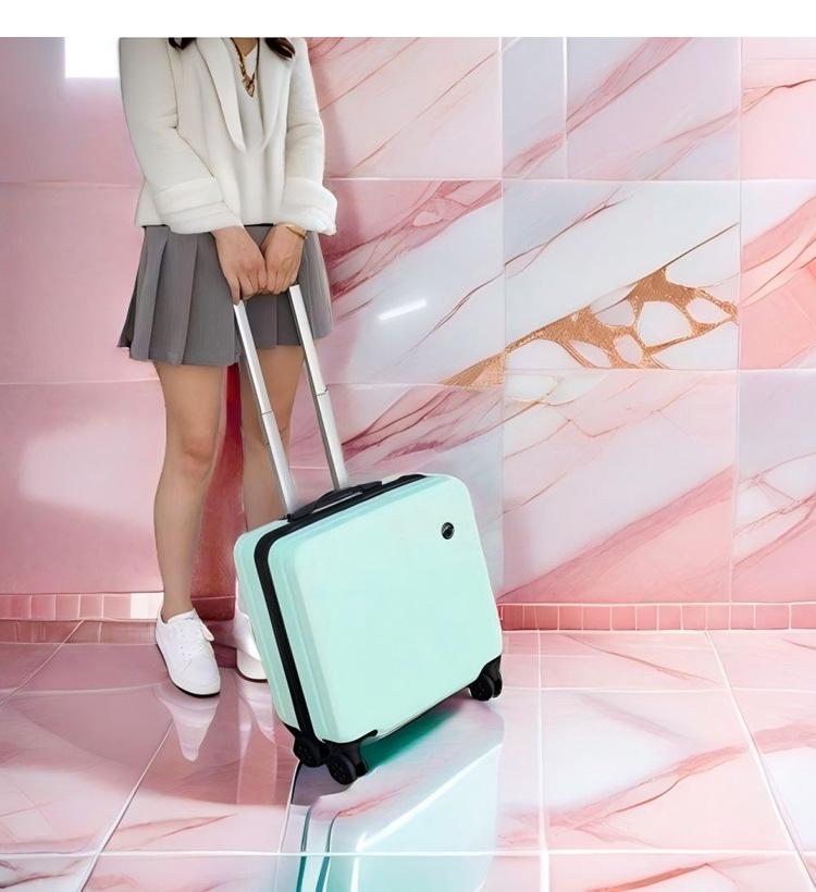 18-Inch Lightweight Leather Cabin Suitcase with Universal Wheels for Travel