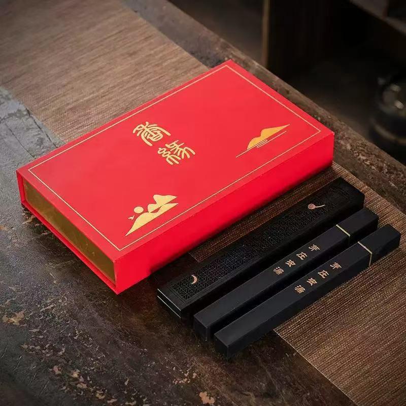 Nha Trang Agarwood & Laotian Sandalwood Incense Gift Set with Ebony Holder