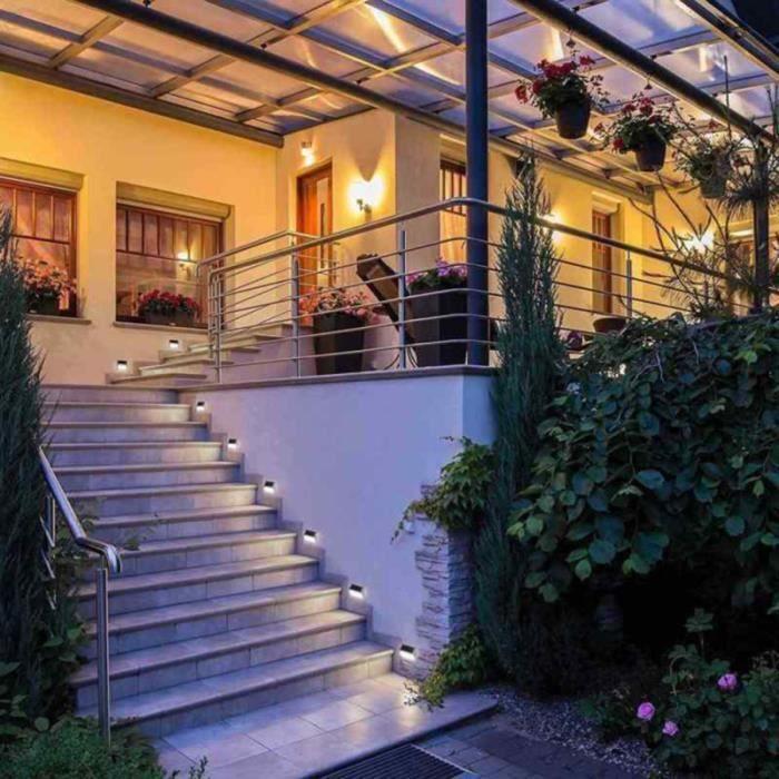 Lumière solaire escaliers - énergie solaire - led - étanchéité - installation facile - design contemporain