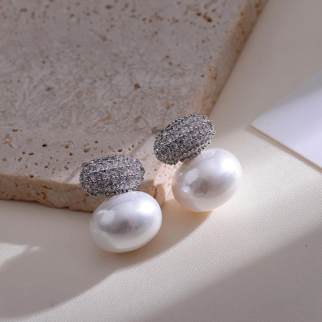 Fashion Oval Imitation Pearl Stud Earrings for Women Geometric Cubic Zirconia Elegant Bridal Earring Wedding Jewelry