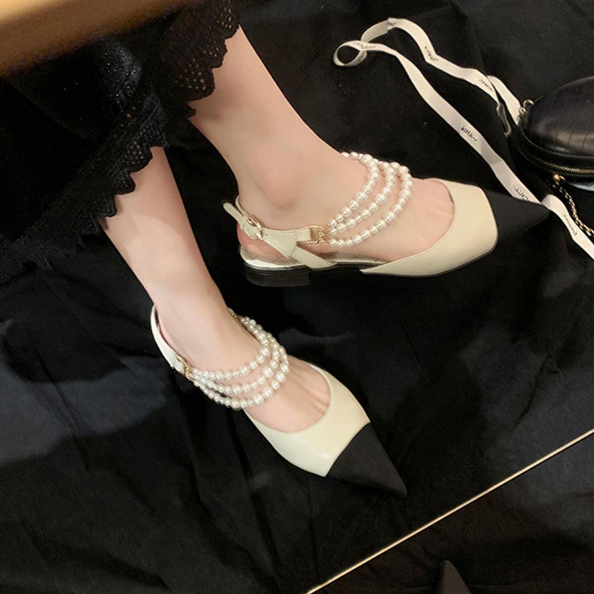 

Xiaoxiangfeng low-heeled bag head sandals women s spring 2025 new pearl chain fashion pointed flat-soled single shoes women 35