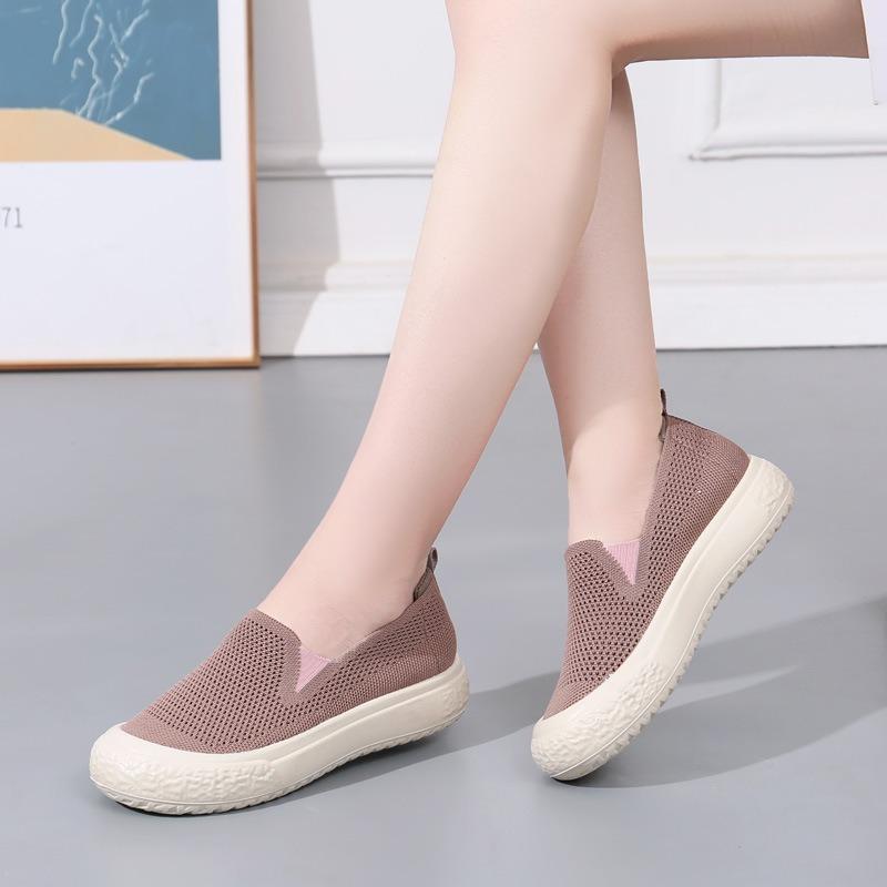 Summer Beijing cloth shoes women's new breathable fly-woven mesh soft-soled lazy shoes flat casual and comfortable shoes