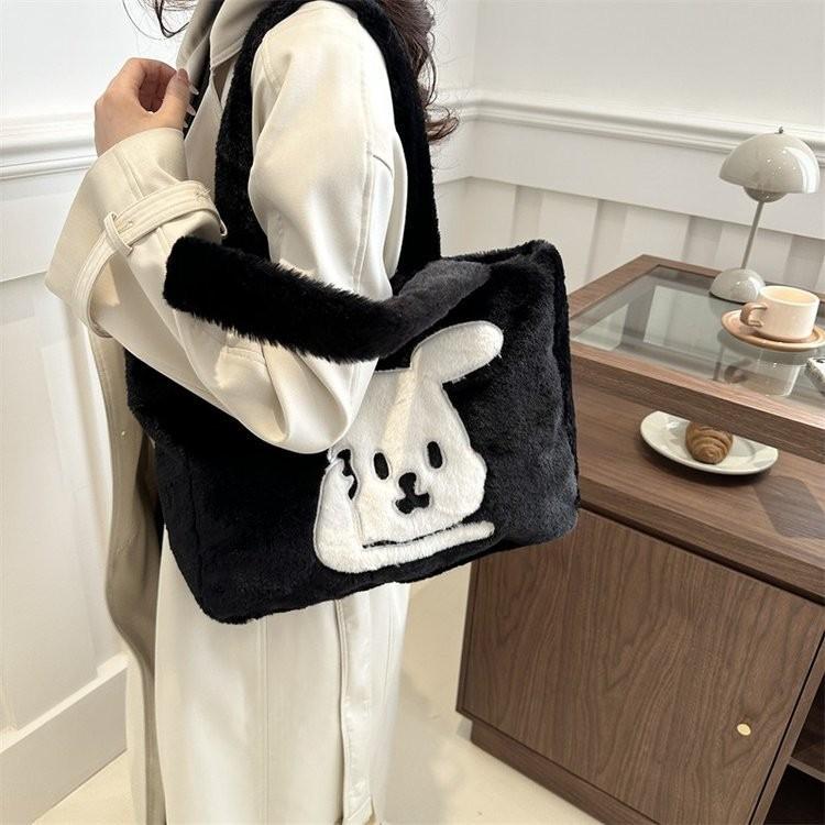 Cute Cartoon Plush Shoulder Bag For Women Large Capacity Tote Bag Winter 2024 Urban Style