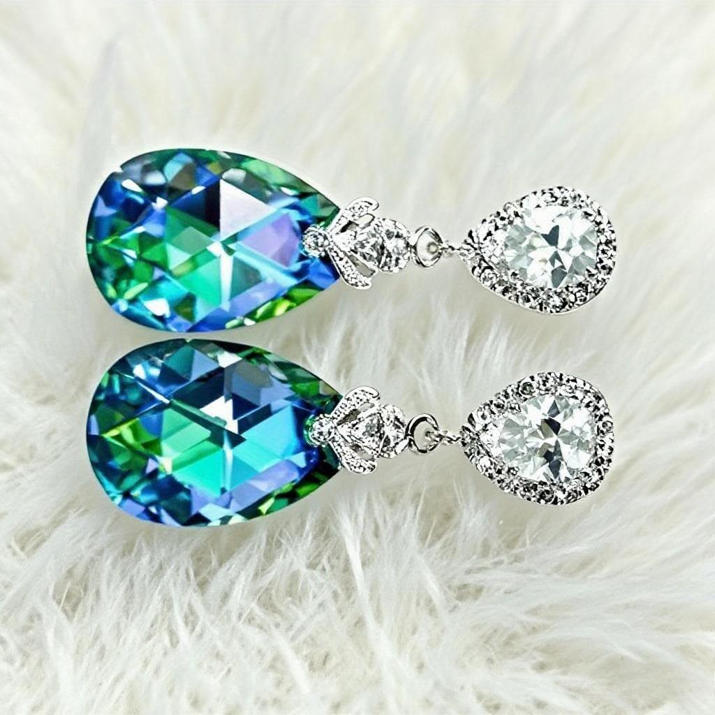 Fashionable, luxurious, and shiny women's hanging earrings - suitable for banquets, weddings, and parties to wear