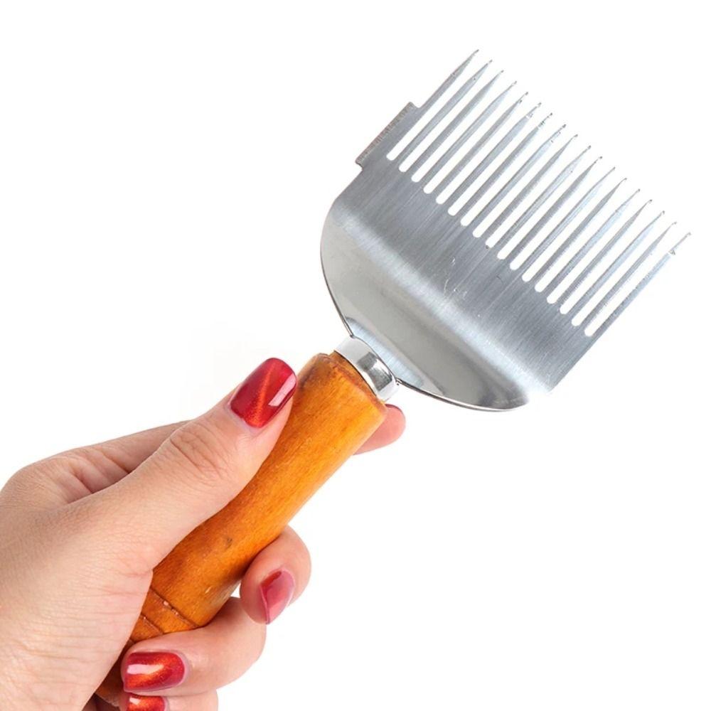 

17-Pin Beekeeper Honey Cutter Wooden Handle Honey Knife Honeycomb Knife Shovel Beehive