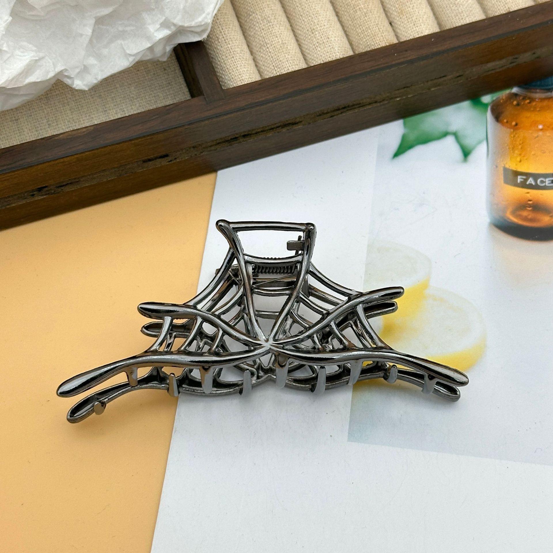 

Halloween ladies spider alloy hair clip styling tool, headwear, hair accessories, girls gifts Size fits all