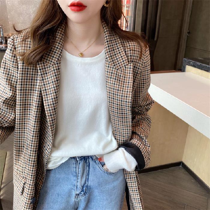 Women's Stylish Cashmere Sweater: Round Neck, Thin, Ideal for Spring & Autumn, 2025 Collection, Versatile Inner or Outer Wear.