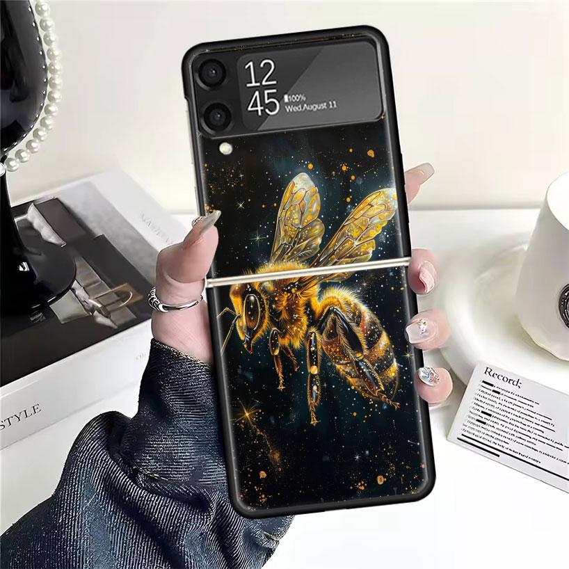 Bee Keeping Honey Animal Cases For Samsung Galaxy Z Flip 4 5 6 7 3 Z Flip7 Flip6 Flip4 Flip5 Flip3 5G Hard Shockproof Fundas Cov