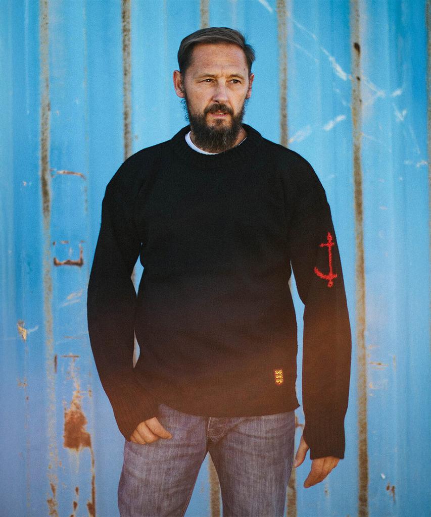 Geonjiulleunseu Crewneck Whole Garment Sweater - Black