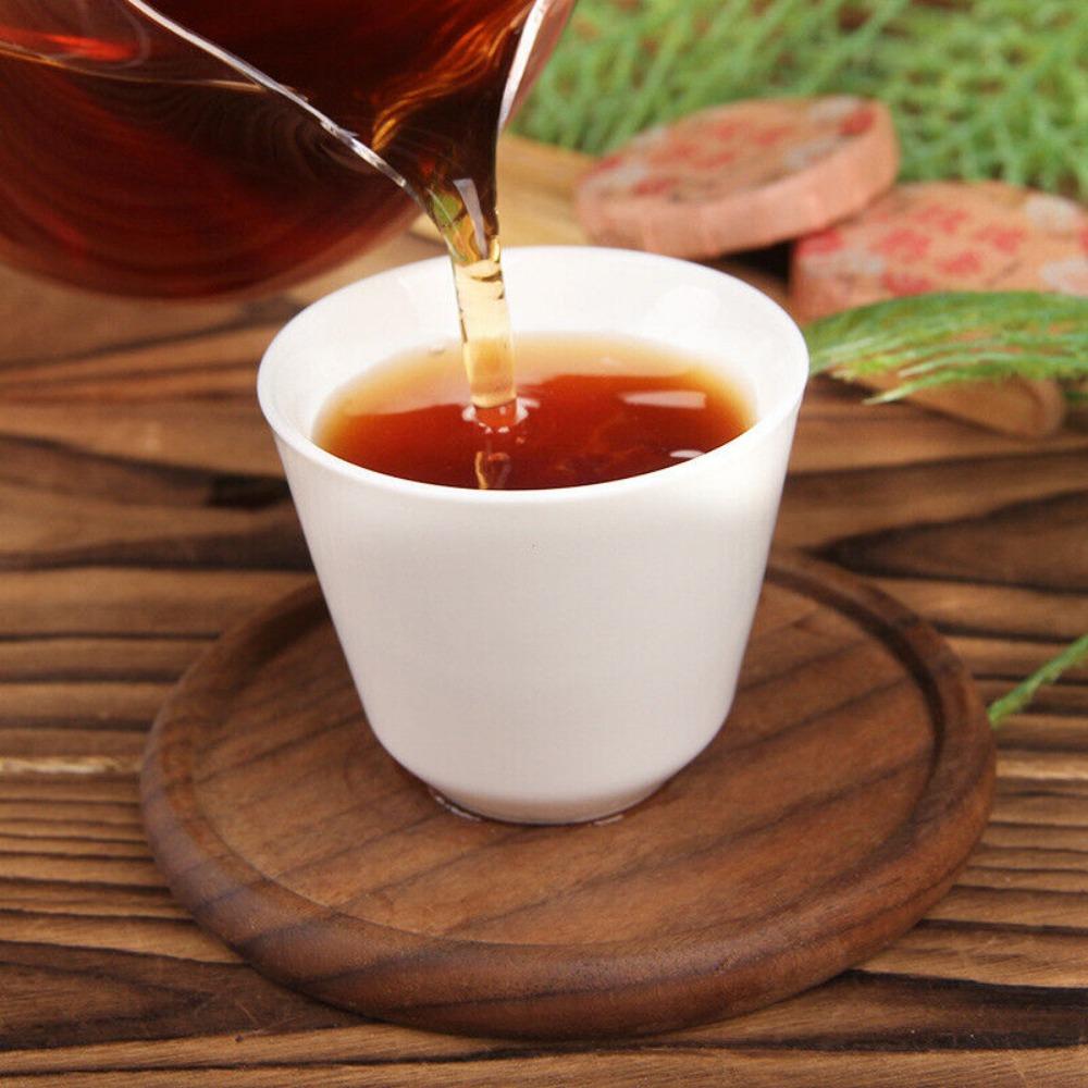 Yunnan Pu-erh Tea Cake with Rose Petals Aged Rose Pu-erh Tea Floral Aroma