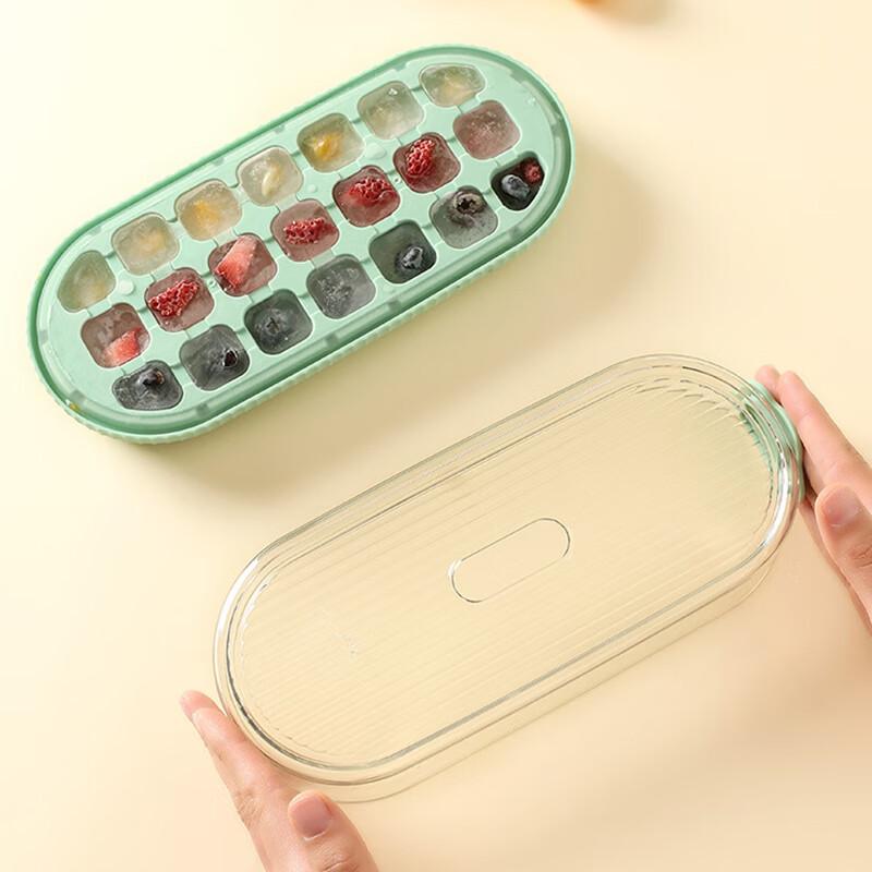 

Soft-Bottom Plastic Ice Cube Tray