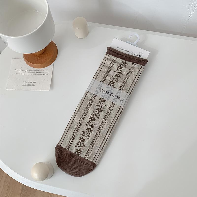 Boneless Retro Flower Design Stacking Socks Girl Korean Versatile Small Leather Shoes Floral Striped Medium Tube Socks Tide