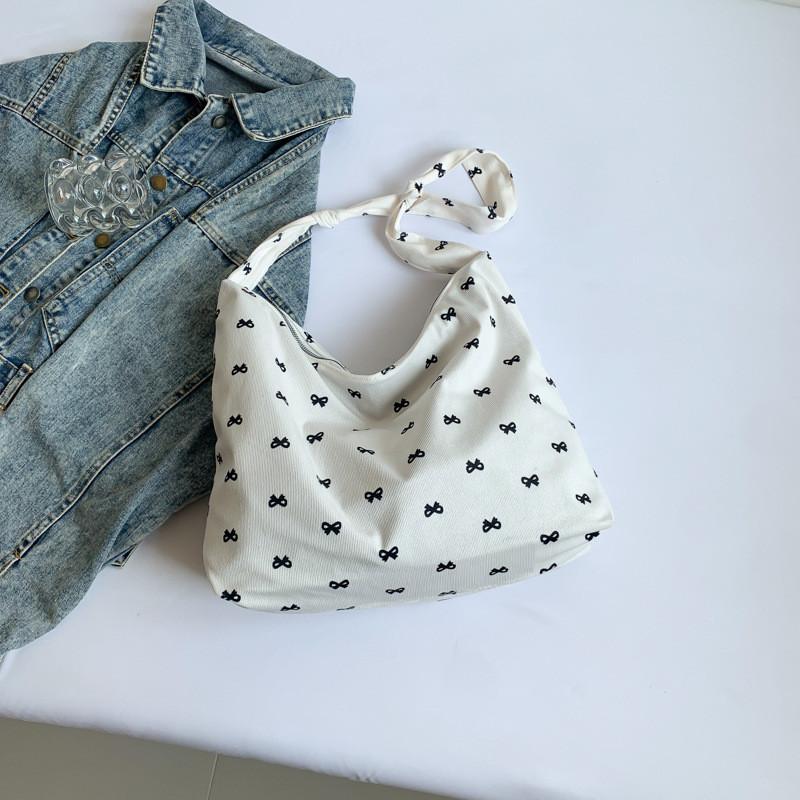 Стильная корейская версия плечевой сумки с принтом бабочки и узла, модная сумка-тоут белый