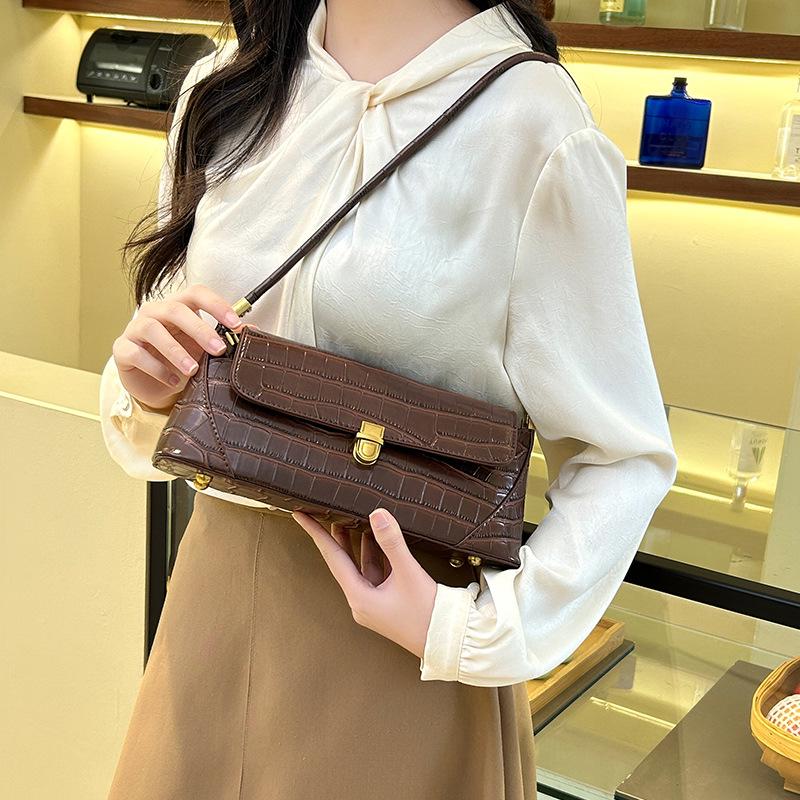 2026 Trendy Women's Large Capacity Baguette Handbag - Chic, Versatile Underarm Style for Commuting