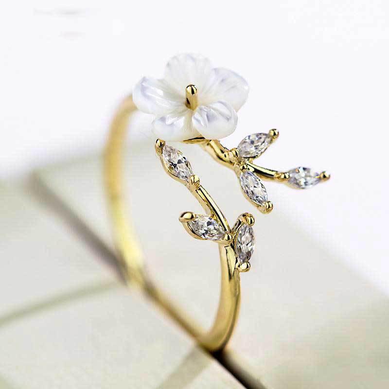 

Japanese & Korean Creative Floral Leaf Ring - Simple, Natural, & Stylish for Women & Students Adjustable Open