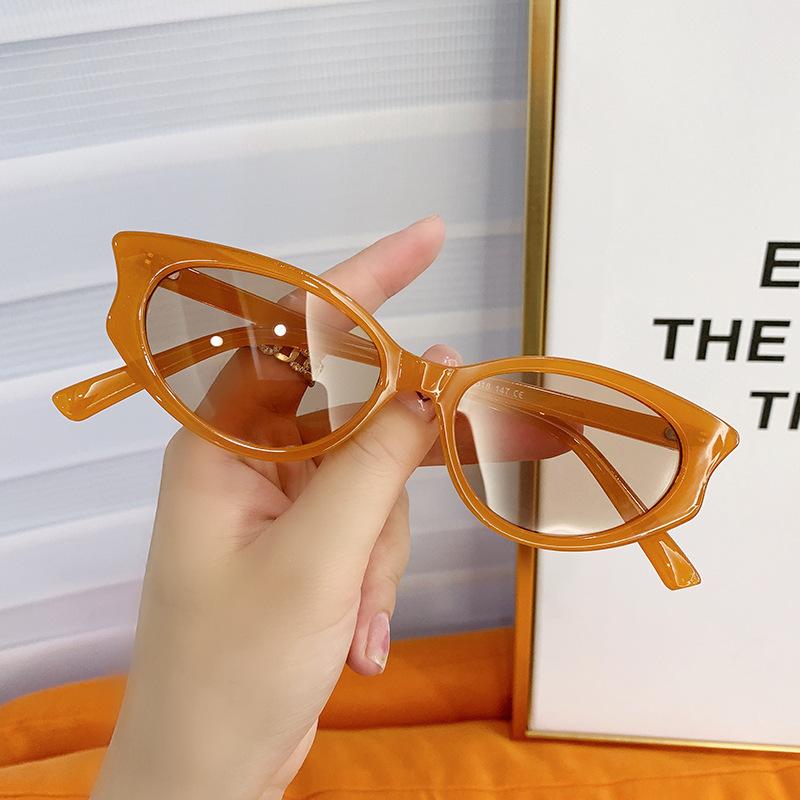 New Fashion Cat Eye Sunglasses For Men Women Trendy Brand Design Street Photography Sun Glasses Outdoor Sunscreen Shades UV400