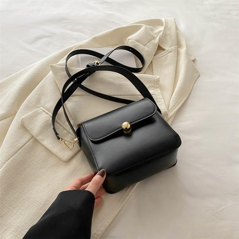 Chic And Trendy Black Blue White Brown Pu Handbag Large Capacity For Everyday Use чёрный