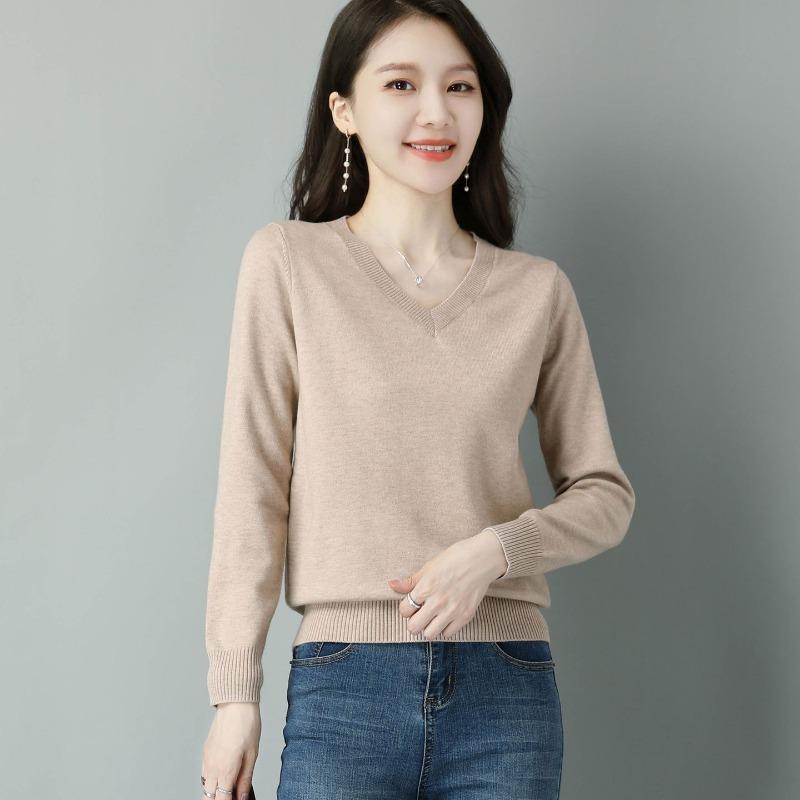 Spring and Autumn New Style V-neck Solid Color Simple Women's Sweater Short Knitted Bottoming Top