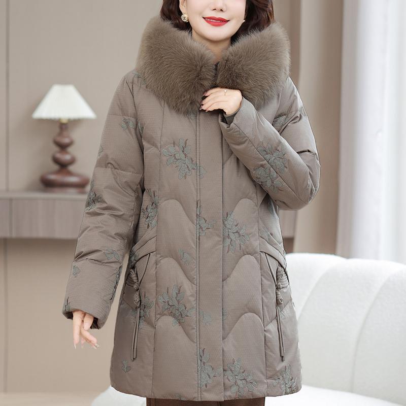 Real Fur Collar Middle-aged Women's Winter Down Coats Hooded Plus Size XL-6XL Embroidery White Duck Down Jackets for Women Thick Warm Parkas