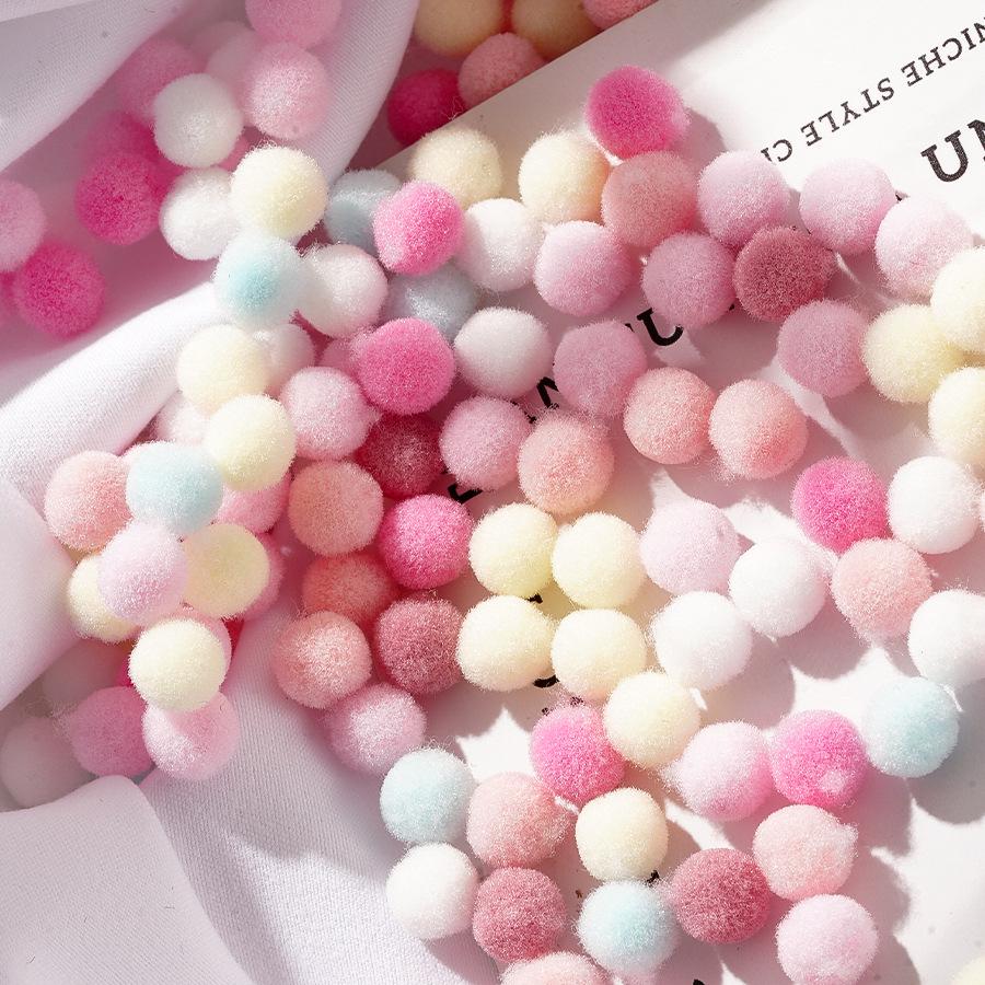 

Разноцветные бархатные помпоны для DIY украшений для нейл-арта