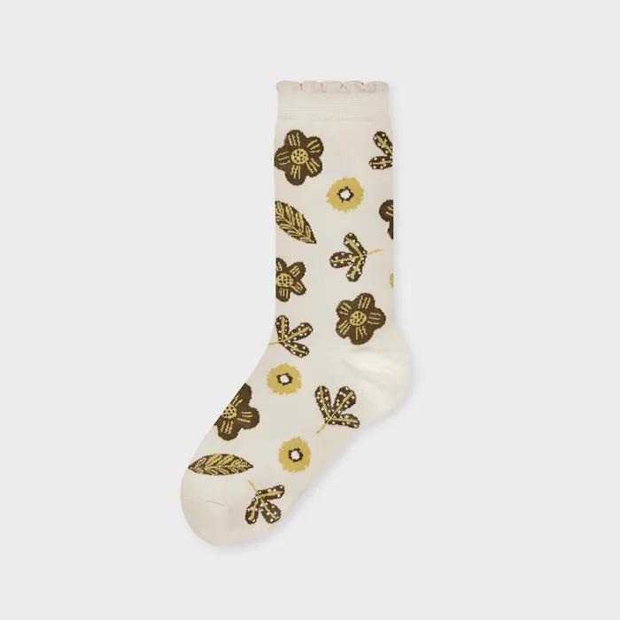 BK linen floral scatter