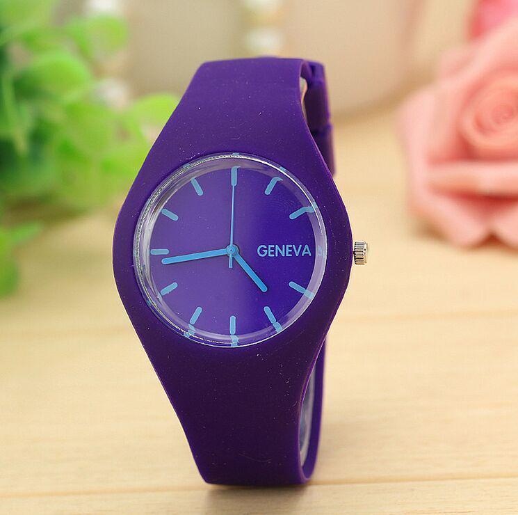 

Simple Silicone Quartz Watch for Female Students - Korean Style, Casual Design, Perfect for Junior & High School Students and Couples фіолетовий