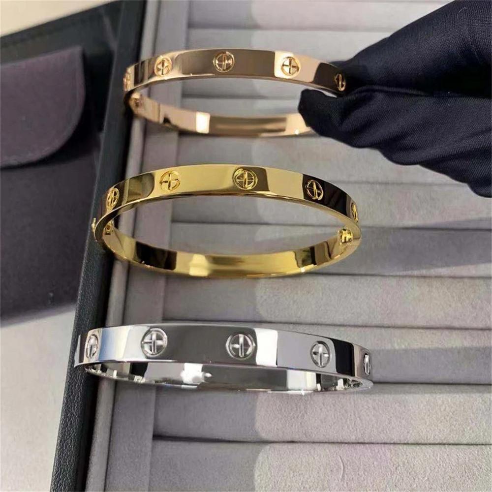 Neues Design Goldfarbe Zirkon und Kreuzmutter Nagelarmband Gold & Armreif für Frau Edelstahl Schraubschmuck