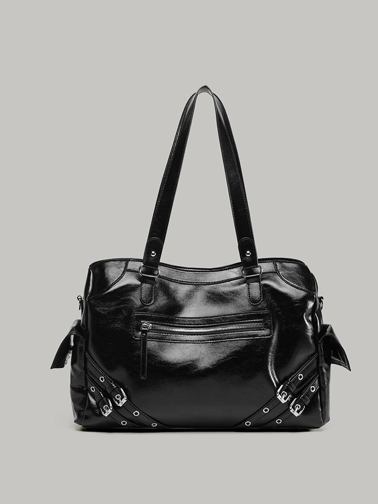 

Корейская сумка-тоут с дизайном заклепок, женская, 2025, новая, большая вместимость, сумка-локомотив, сумка через плечо в стиле Spice Girl чёрный