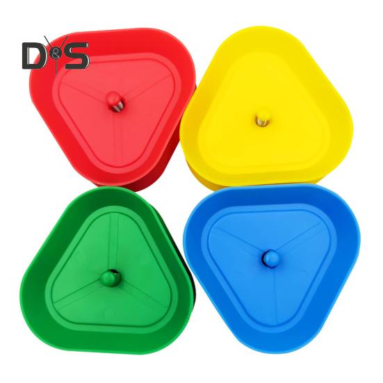 

4 шт. Треугольный держатель для покерных карточек для маленьких рук, детей, пожилых людей, артрита, держатель для бумажных карточек с зажимом, подставка для семейных карт, аксессуары для настольных игр 4pcs