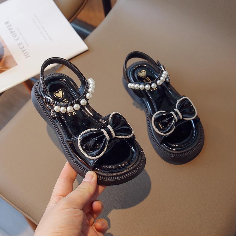 

New summer sandals for girls, children s student princess shoes, flat non-slip shoes for older children, pearl shoes for elementary school students 26 Inner Length16.3cm чёрный
