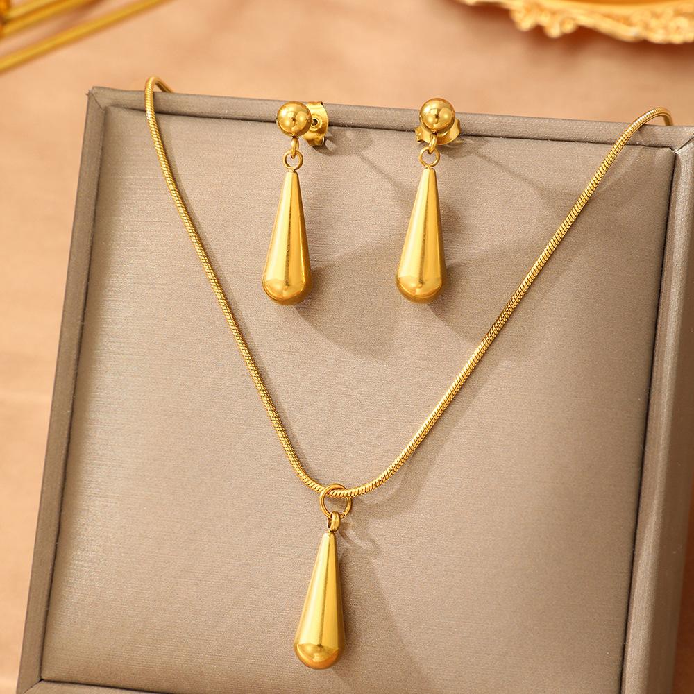 Simple Waterdrop Collarbone Necklace for Women Versatile Chic Friendship Gift Fade Resistant