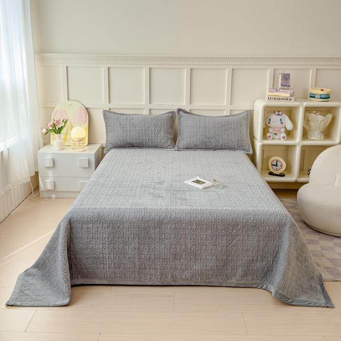 Neue einfarbige Milchfleece-Vierjahreszeiten-Verdickte Bettdecke gesteppt gepolsterter Saum doppelseitige Fleece-Decke Dreiteiliges Set