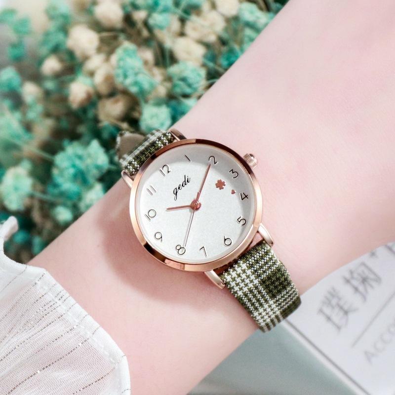 

Women S Fashion Light Luxury Plaid Belt High Value Casual Belt Quartz Waterproof Watch зелений