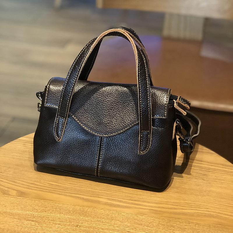 

Genunie Leather Mini Bag Small Shoulder Bag Fashion Soft Cowhide Women s Bag Leather Handbag Retro Versatile Shoulder Bag темно-коричневого кольору