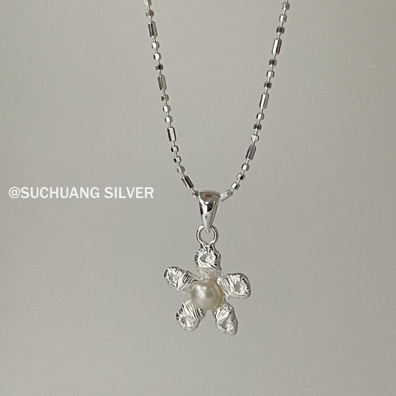 S925 Sterling Silver Hammered Flower Pearl Necklace – Cool Korean Clavicle Chain for Women 925 Silver