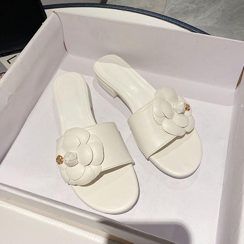 Fashion Designer Camellia flower slippers women 2025 sandalias summer lazy shoes ladies ins low heels metal camellia floral slides mujer