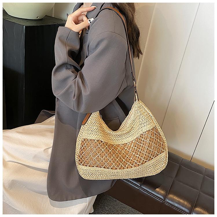 Holiday Wind Beach Straw Bag Women's New Fashion Hollow Woven Bag Casual Versatile Shoulder Messenger Bag Woven Straw Tote Bag for Women
