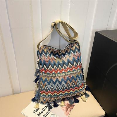 Foreign Style Retro Messenger Bag Women's 2025 Spring New Ethnic Style Fringed Shoulder Women's Bag Large Capacity Tote Bag