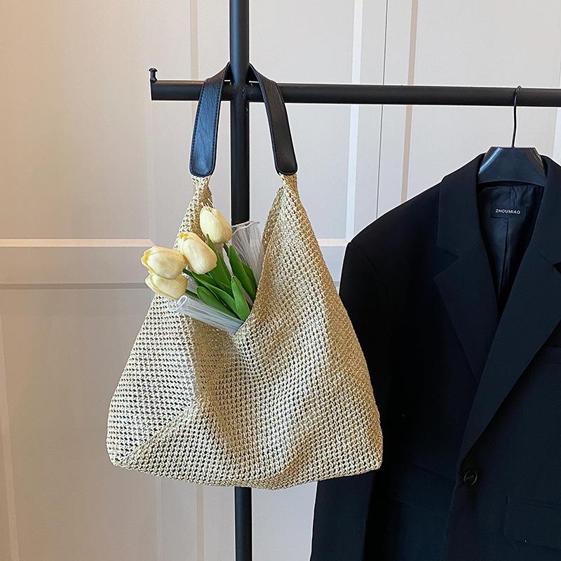New lightweight and fashionable retro tote bag hand-held straw bag versatile large-capacity shoulder armpit bag